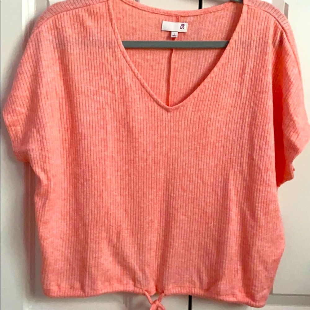 Peach short sleeve